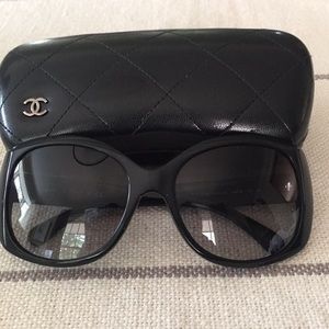 Chanel Sunnies